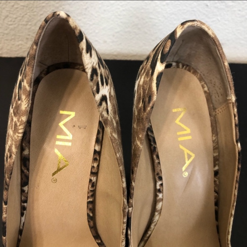 MIA Leopard Heels - Picture 10 of 13